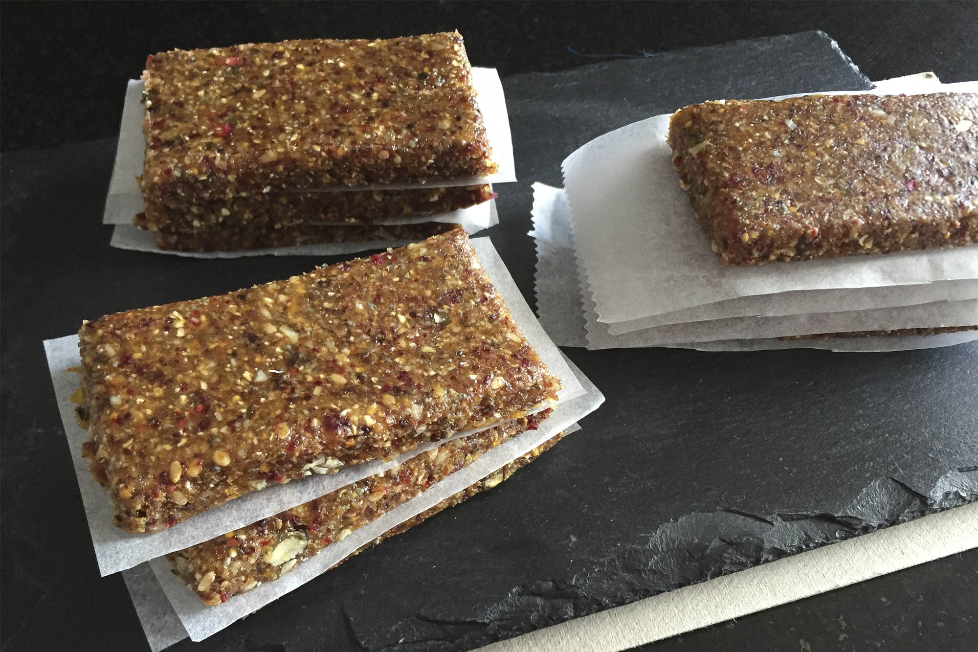 Barritas de frutas desecadas y avena