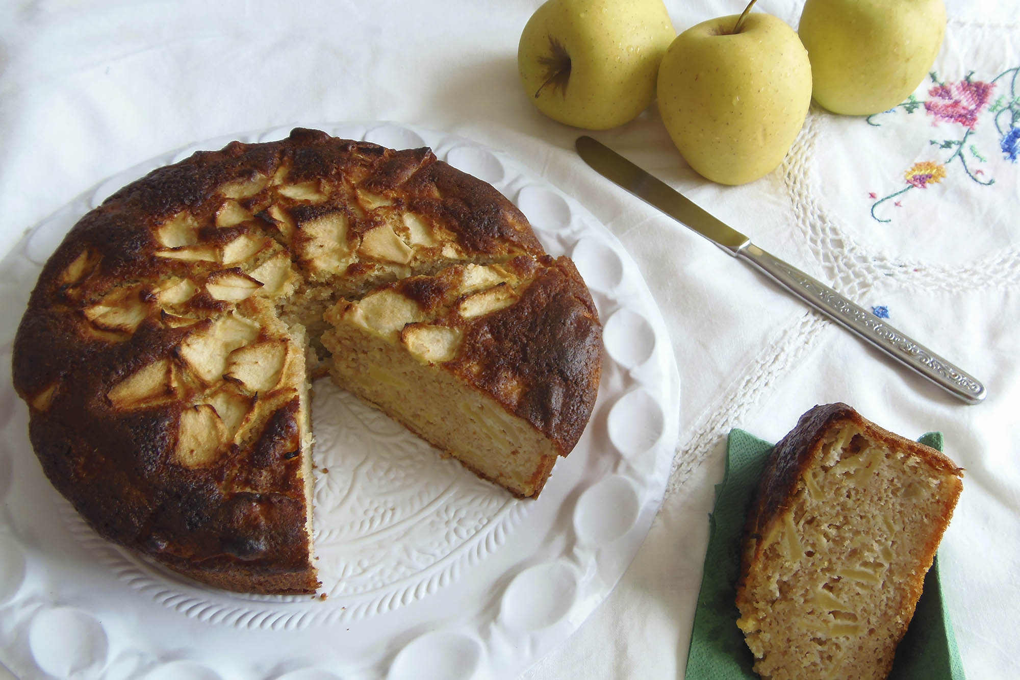 Bizcocho de Manzana y Espelta Integral: Sabor Artesanal y Salud Cardiosaludable