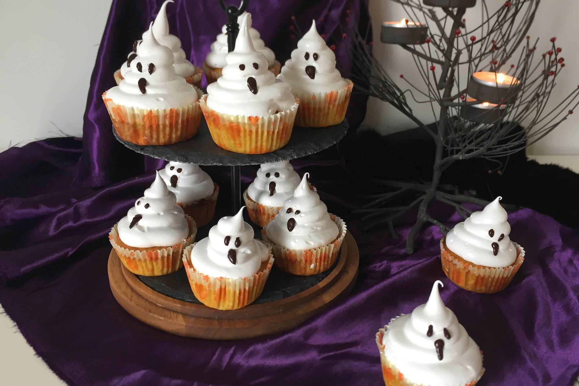Cupcakes fantasmas sin azúcar para Halloween