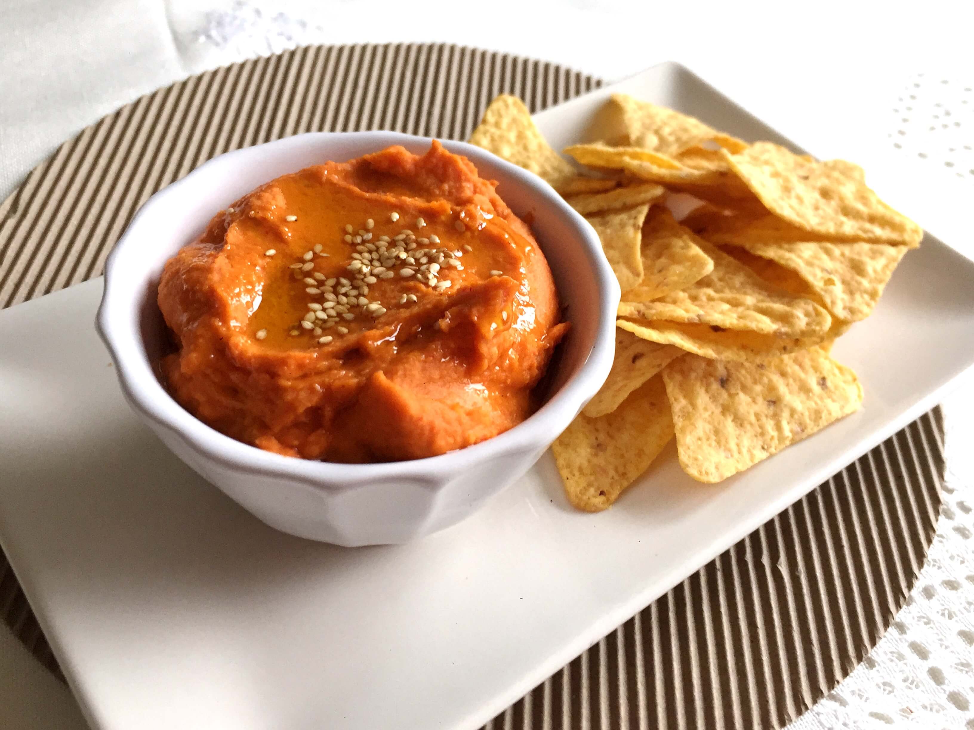 Hummus de pimiento rojo asado