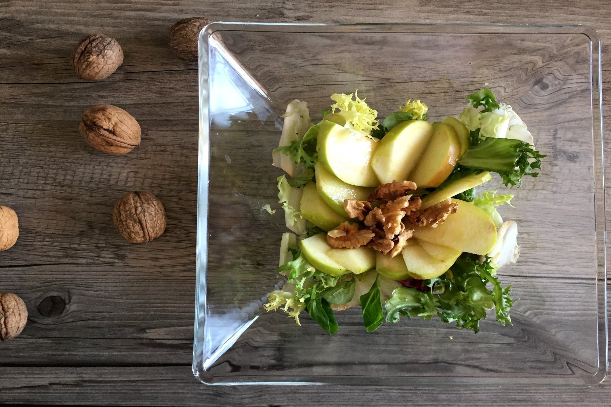 Ensalada de manzana y nueces