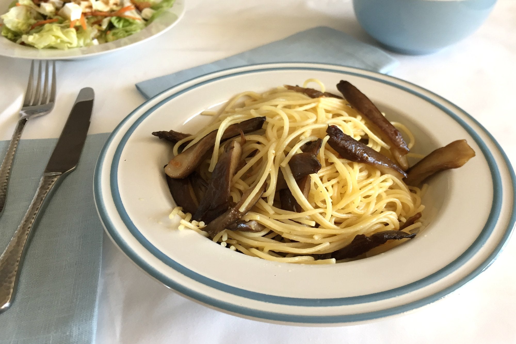 Pasta con setas y guindilla