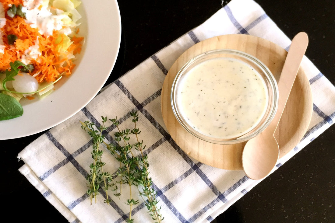 Salsa de yogur, tomillo y eneldo